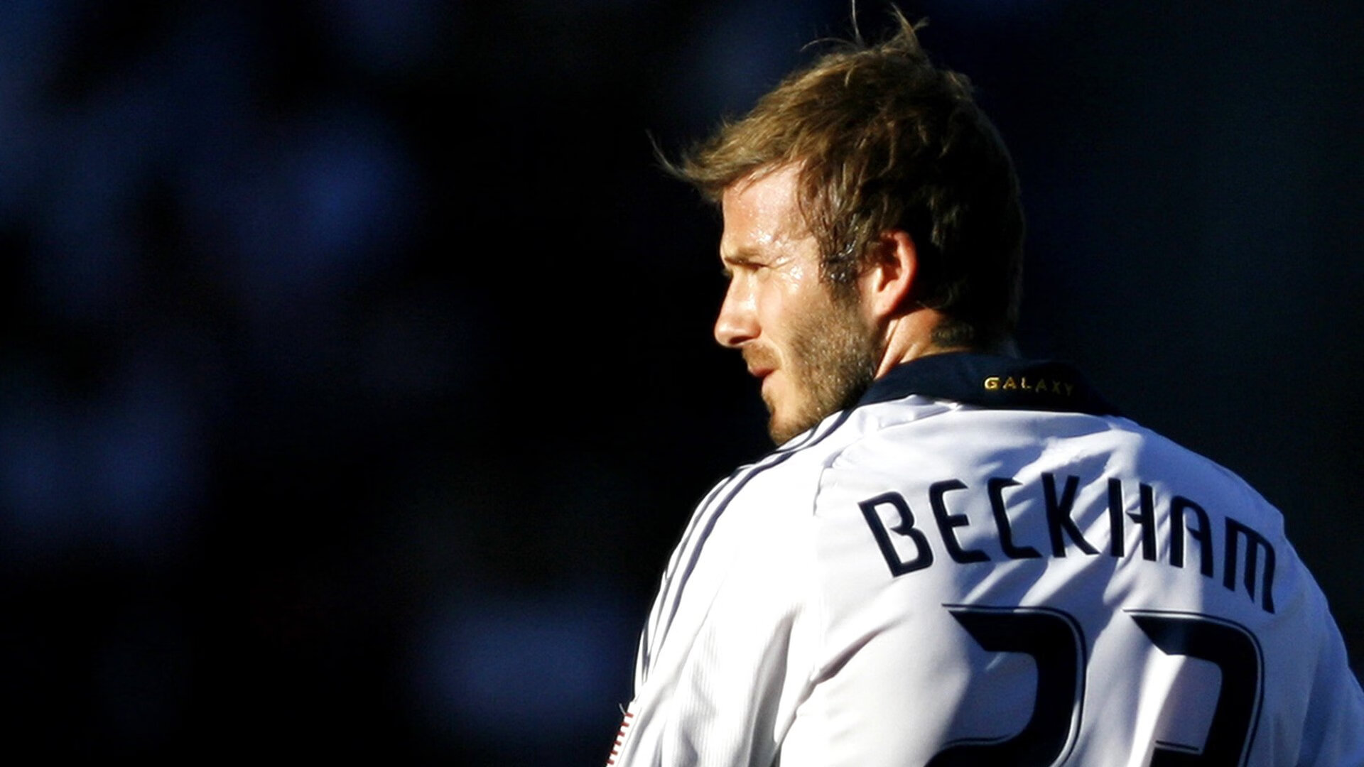 公牛绝杀独行侠,总决赛中德罗赞罚球绝杀,公牛队为什么不退役罗德曼