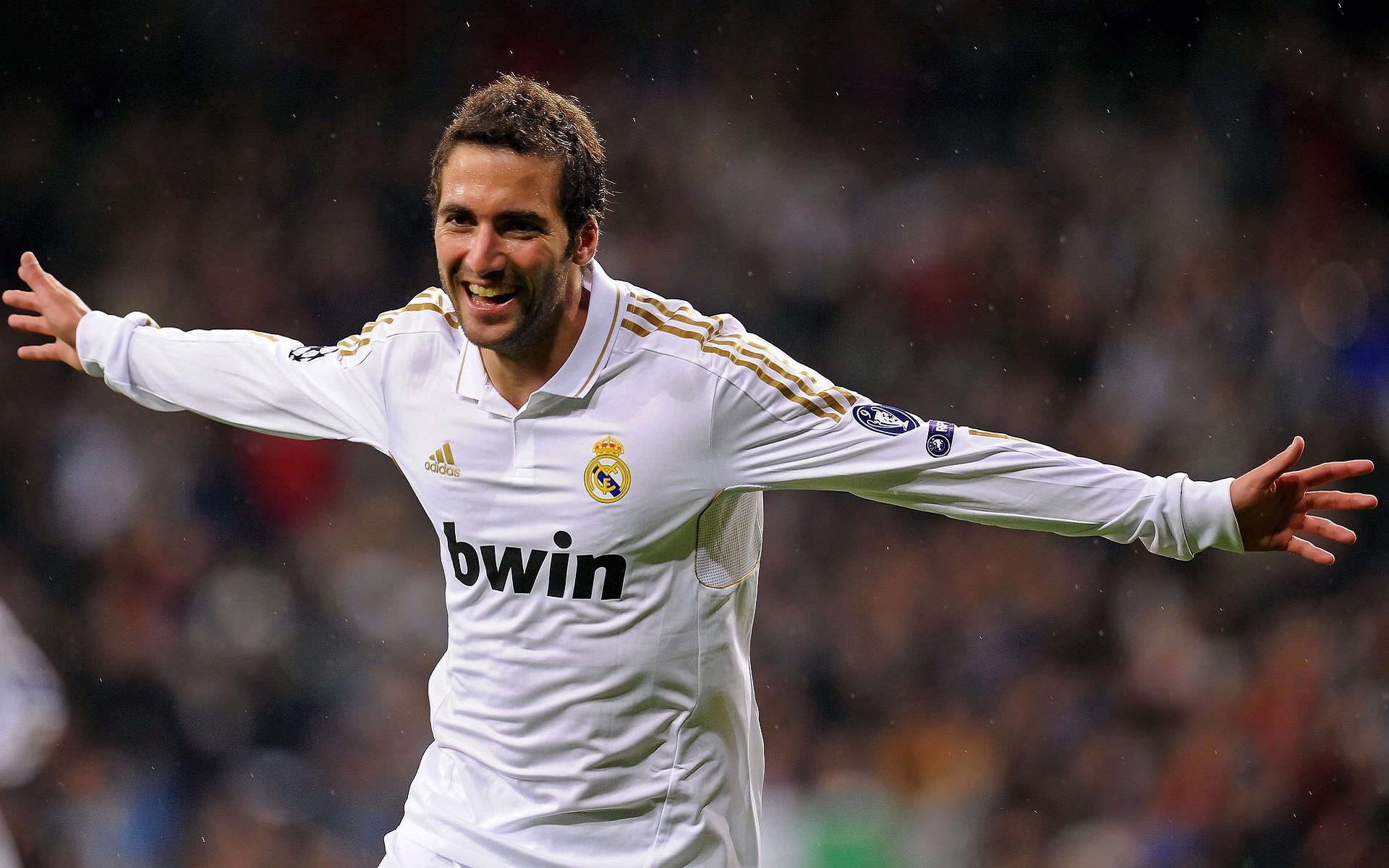 瓦伦西亚主场1-1战平西班牙人,球队士气低落,西班牙瓦伦西亚足球俱乐部